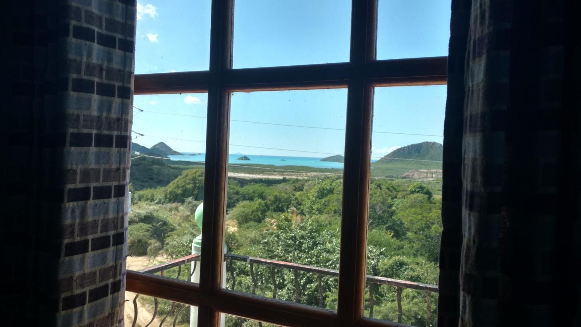 Zeus Estate Guesthouse St. John's Zewnętrze zdjęcie